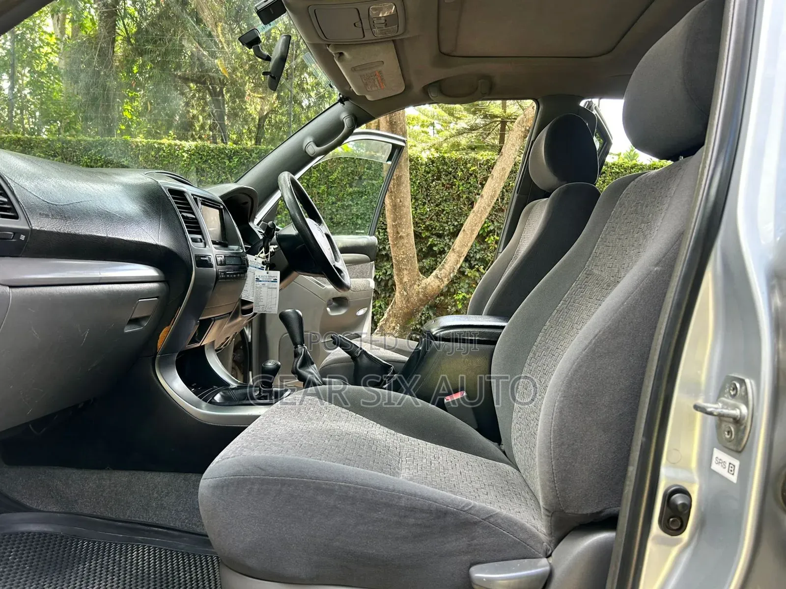 Toyota Land Cruiser Prado 2.7 5dr 2004 Silver