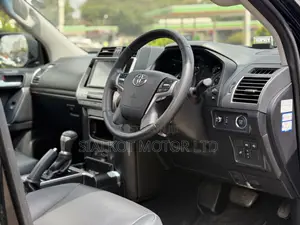 Toyota Land Cruiser Prado 2.7 2019 Black