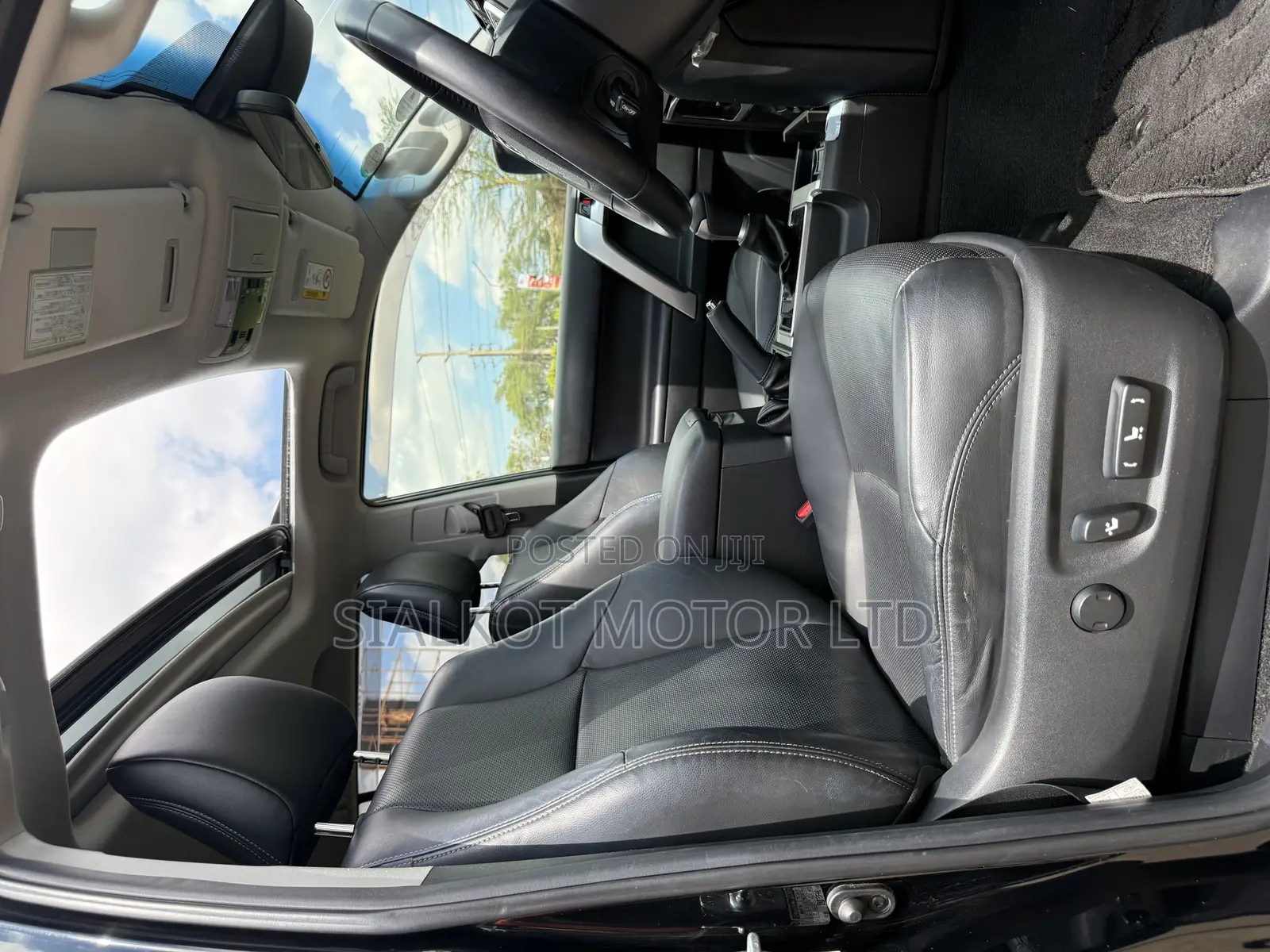 Toyota Land Cruiser Prado 2.7 2019 Black