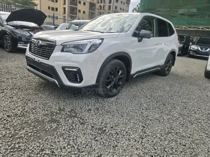 Subaru Forester Premium AWD 2020 Off white