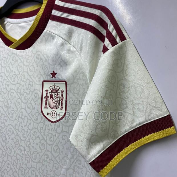 Spain Away 2026 - thumbnail 3