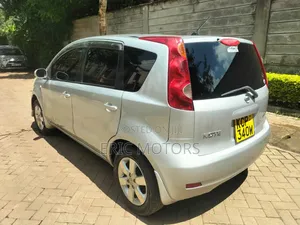 Nissan Note 2010 Silver