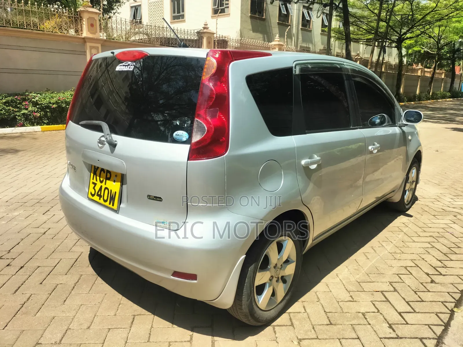 Nissan Note 2010 Silver