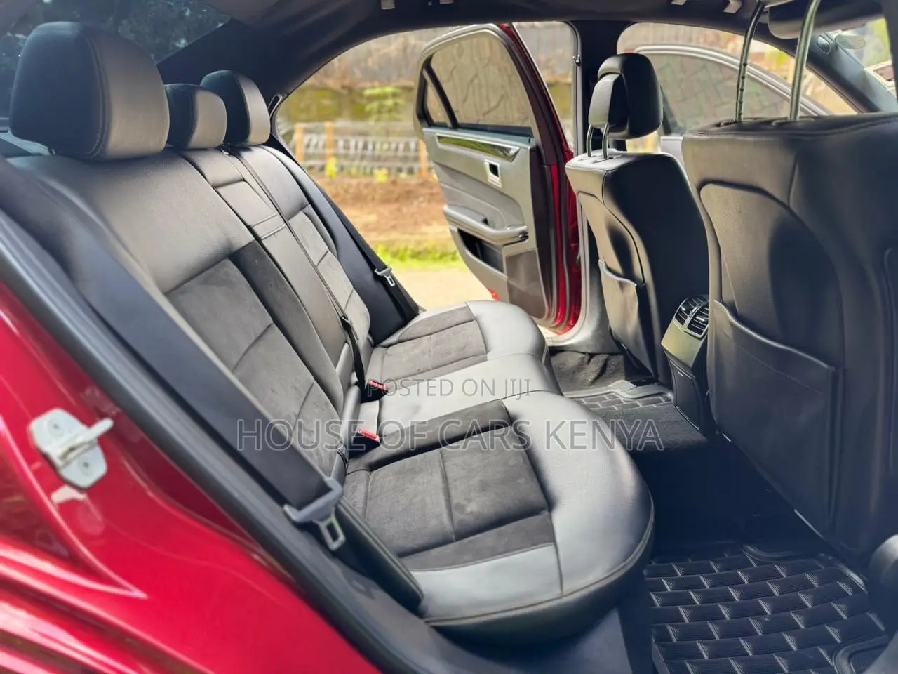 Mercedes-Benz E250 2015 Red