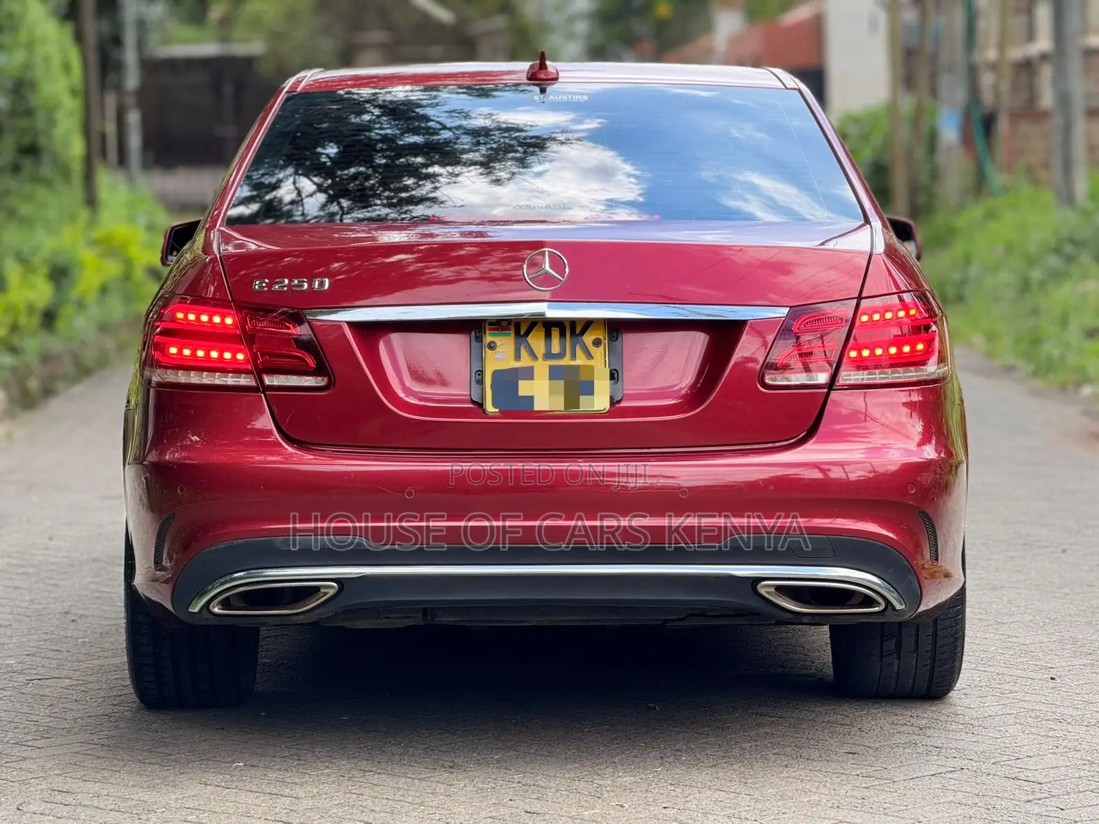 Mercedes-Benz E250 2015 Red