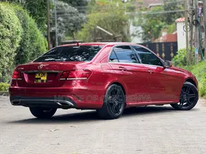 Mercedes-Benz E250 2015 Red