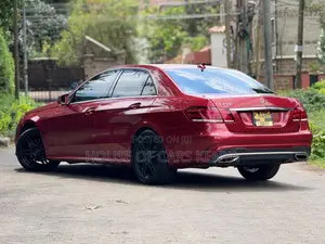 Mercedes-Benz E250 2015 Red