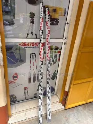 Heavy Duty Levelling Staffs for Construction Work