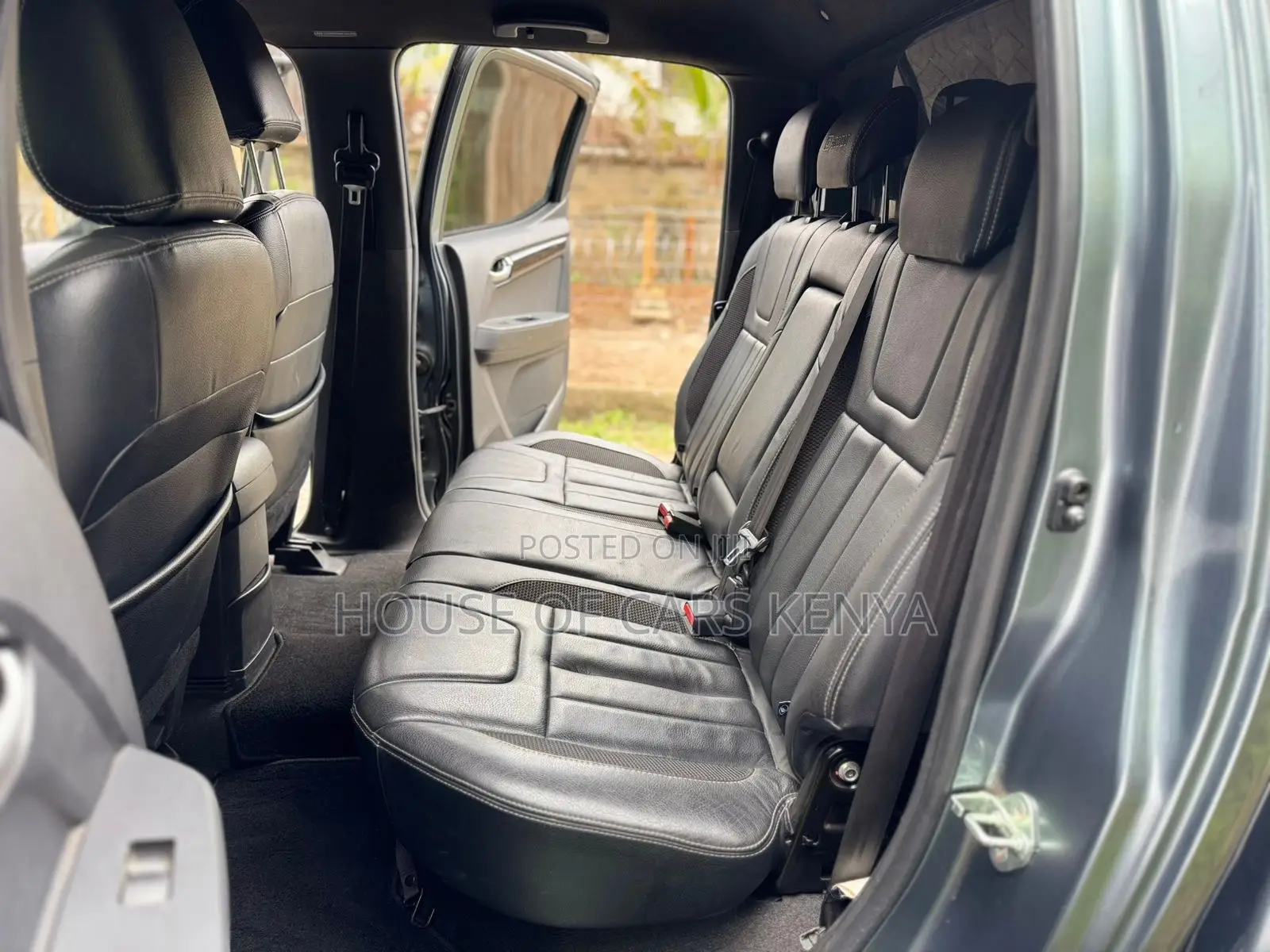 Isuzu D-MAX 2017 Gray