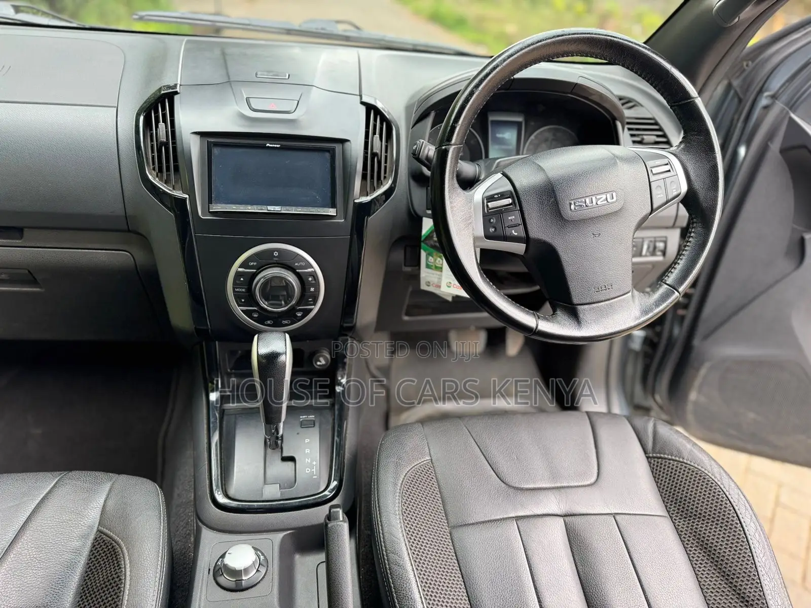 Isuzu D-MAX 2017 Gray
