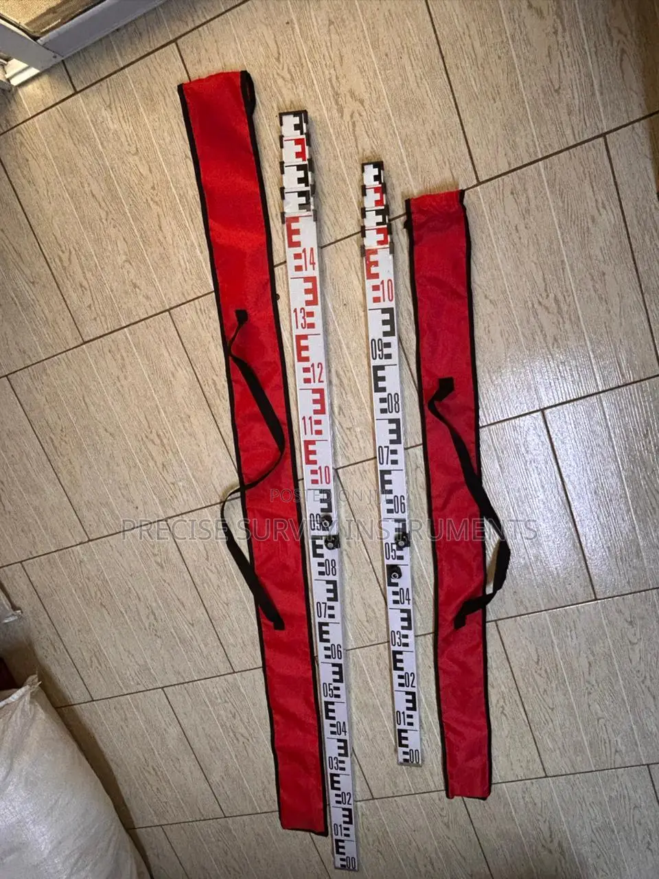 Extendable Levelling Staffs for Engineers Surveyors