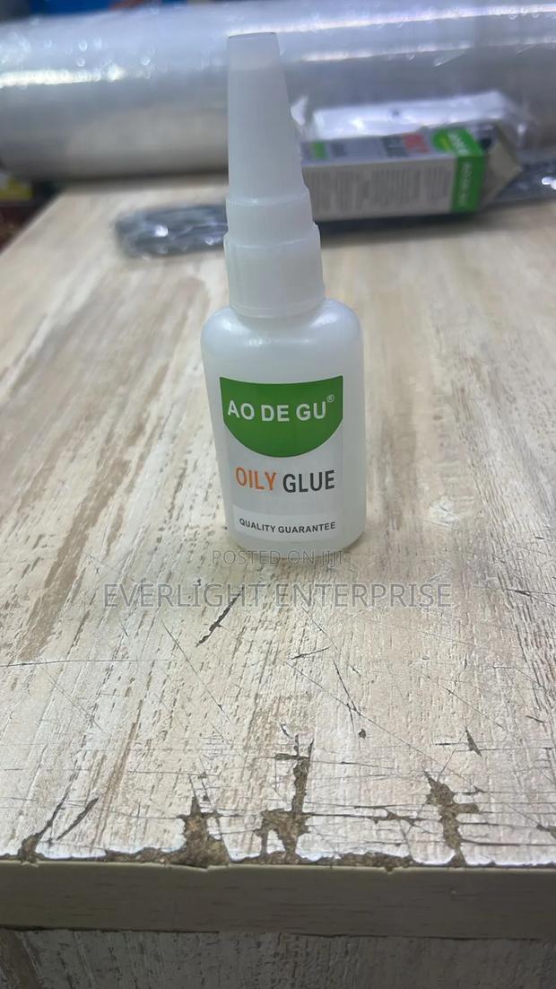 50ml Universal Oily Glue