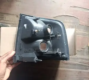 Corner Lamp / Corner Light Vanette/Mazda Bongo