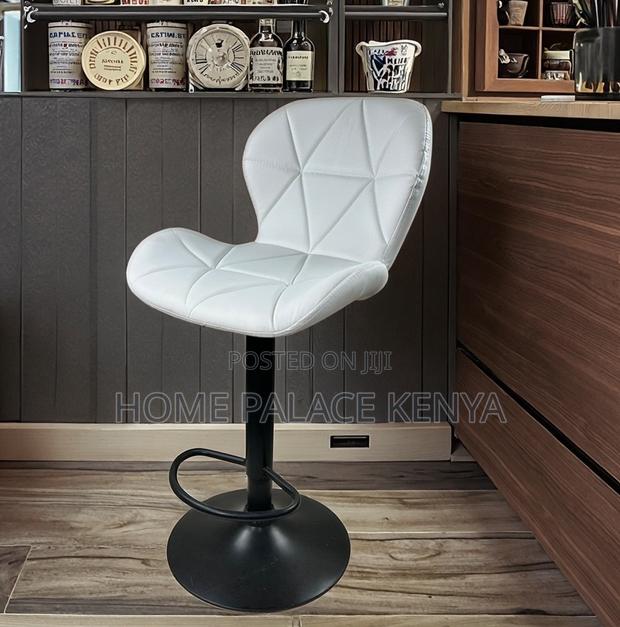 Bar Stool: Modern Swivel Bar Chair With Hydraulic Lift Base