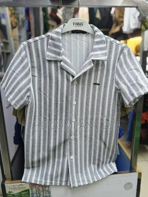 Quality Casual Men Cuban Knitted Collar Shorts Available