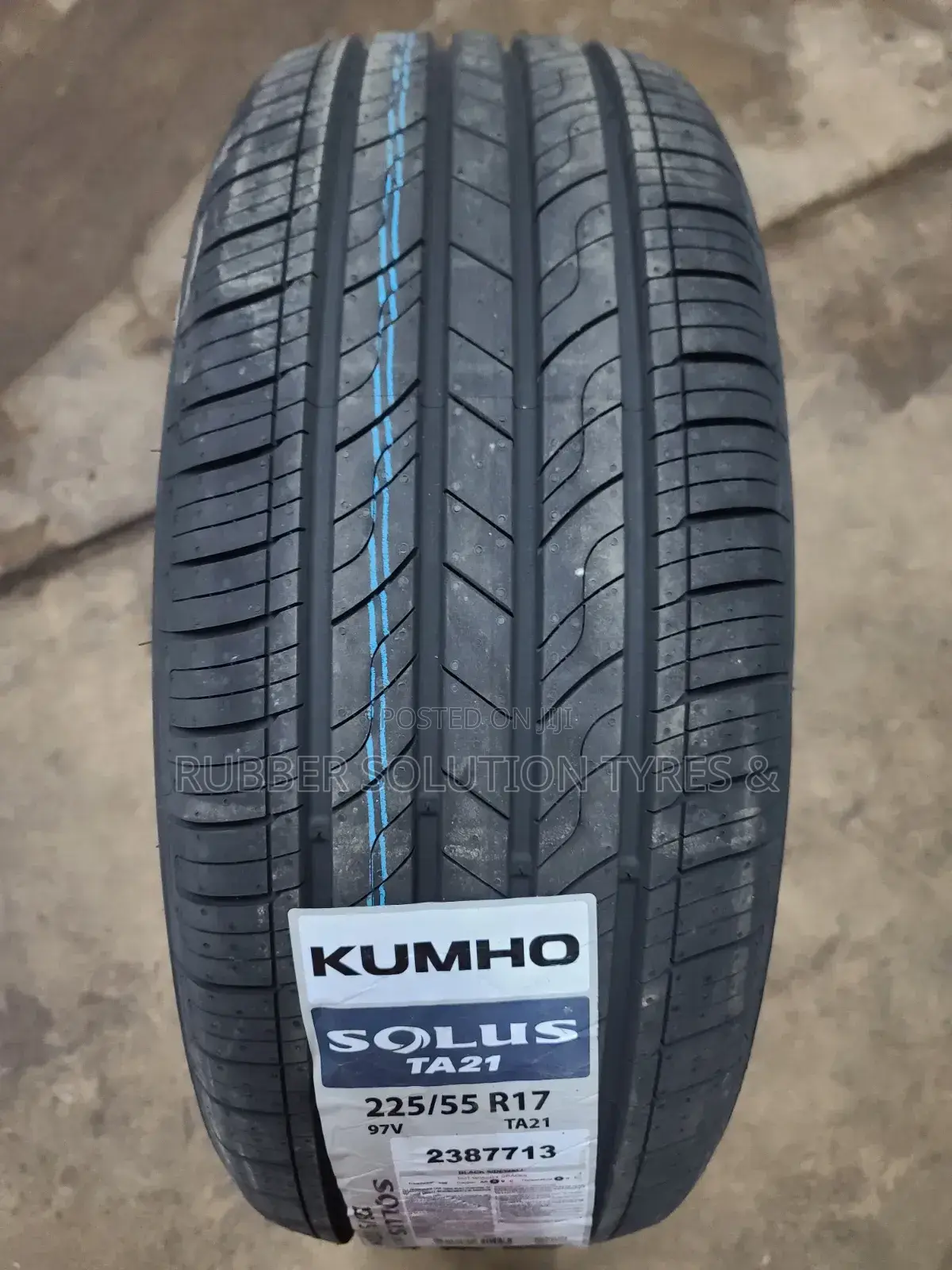 225 /55 R17 Kumho Tyres 97v Solus Ta21