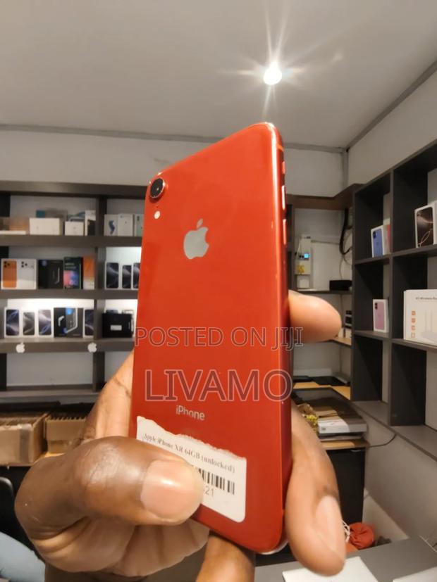 Apple iPhone XR 64 GB Red - thumbnail 4