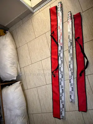 Portable Levelling Staffs – 5m and 7m Available