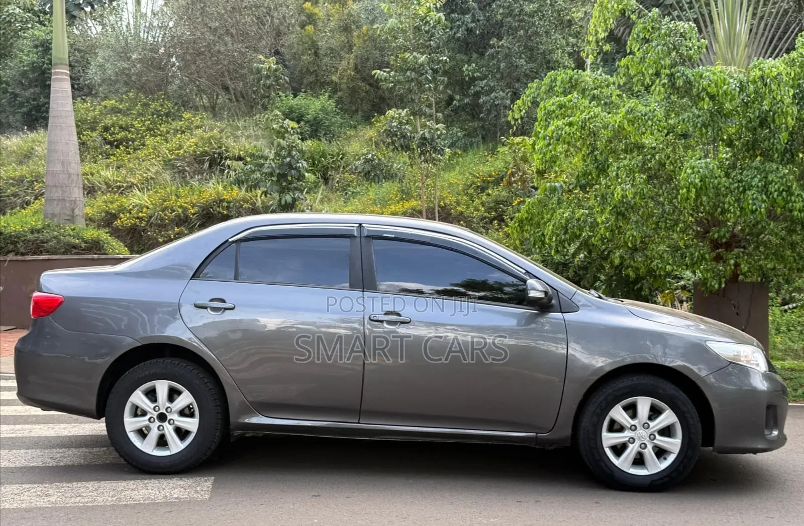 Toyota Corolla 2012 Gray