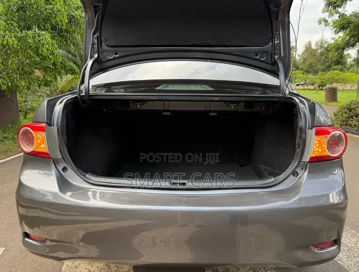 Toyota Corolla 2012 Gray