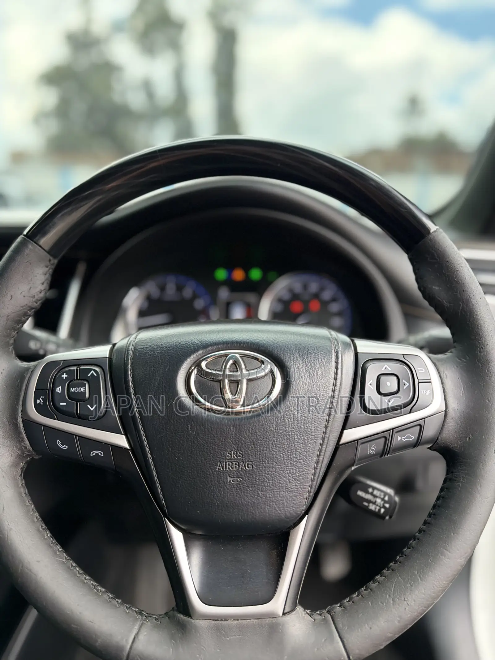 Toyota Harrier 2.0 2018 White