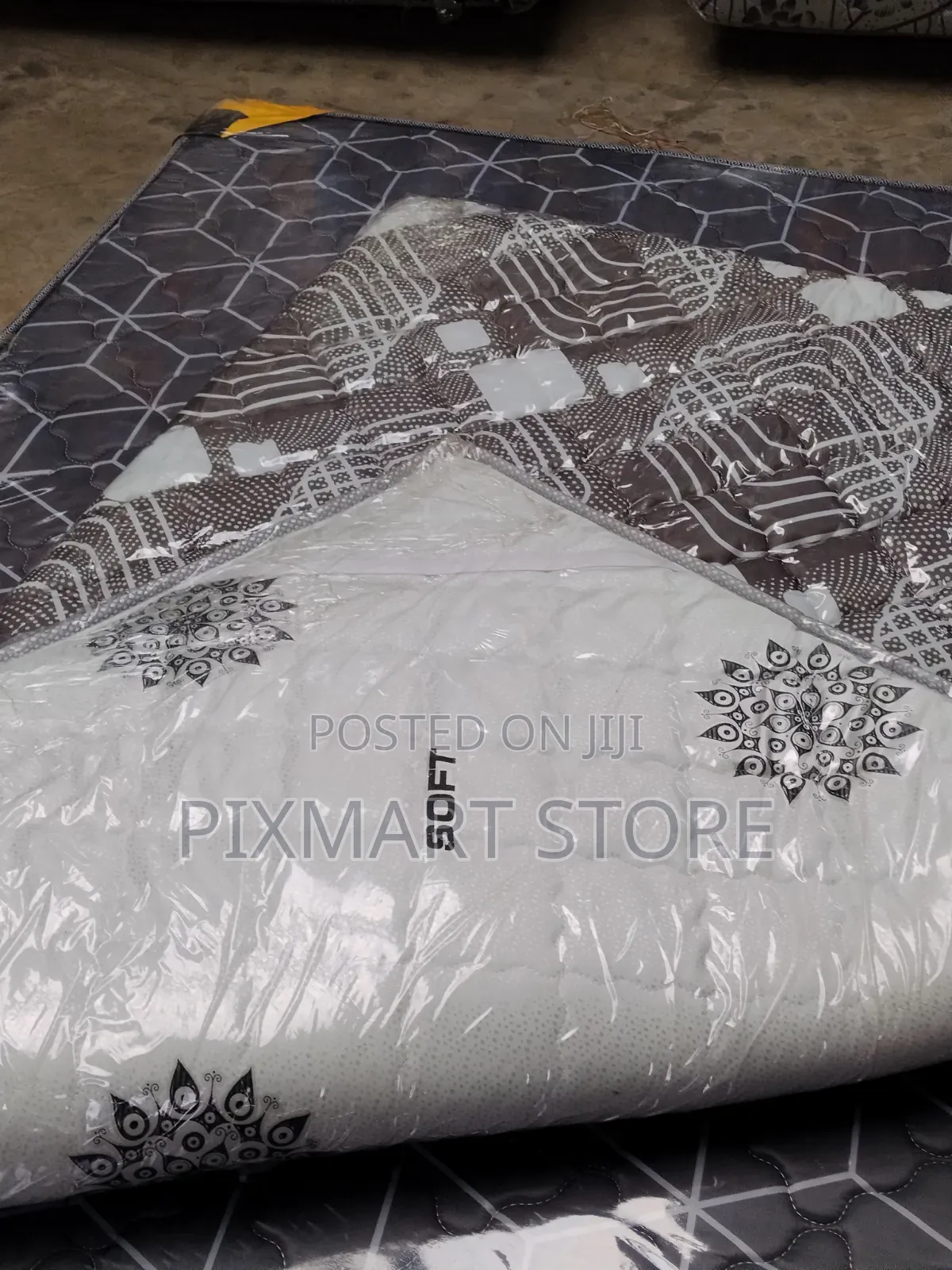 Homecomfort 4 by 6 Mattress Topper Soft Support