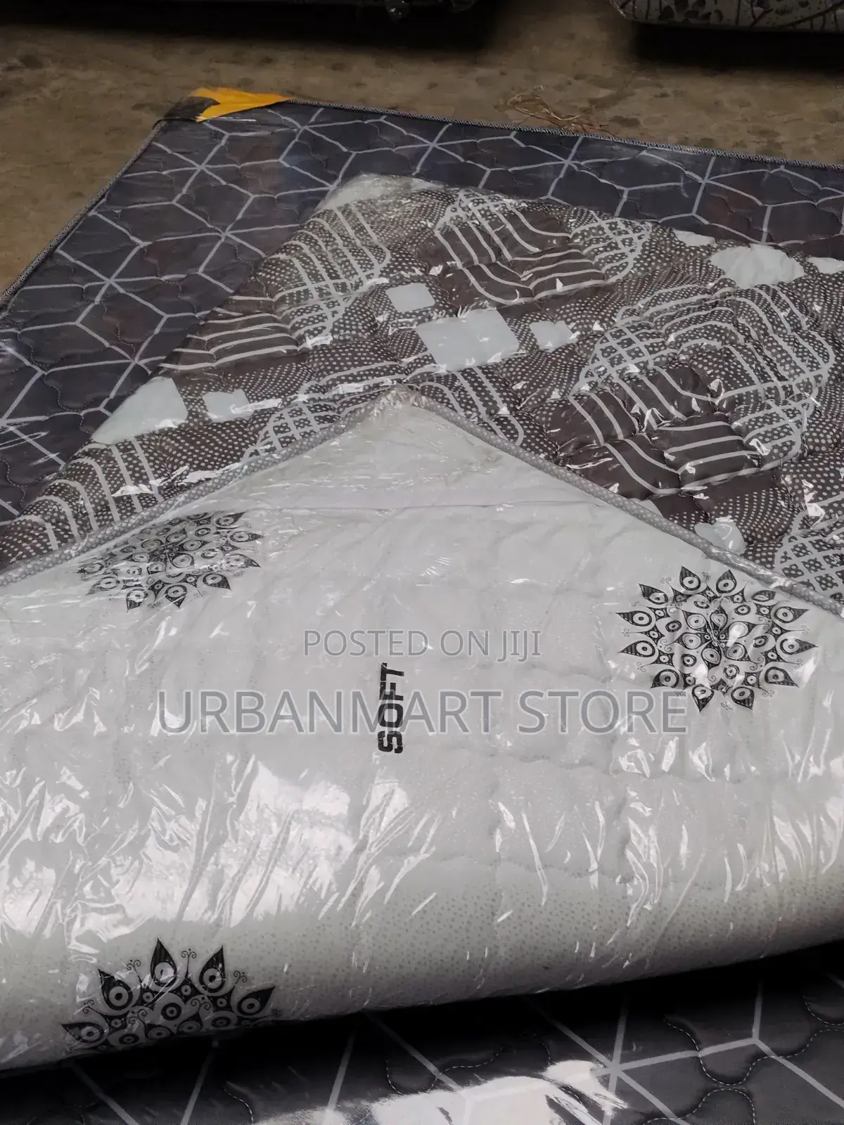 Homecomfort 4 by 6 Mattress Topper Soft Support