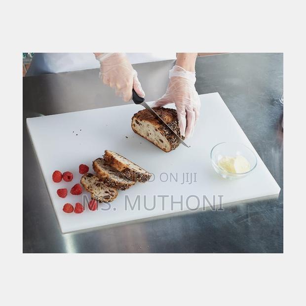 White Commercial Chopping Board (45 X 30 X 2 Cm ) - thumbnail 4