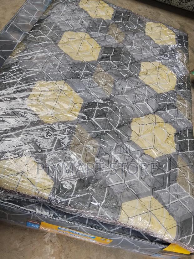 Freshnest 4 by 6 Mattress Topper With Soft Padding