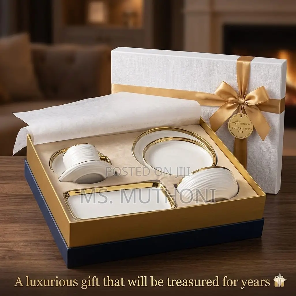 32-Piece White Porcelain Dinner Set Ft a Ribbed Texture Gold Accents