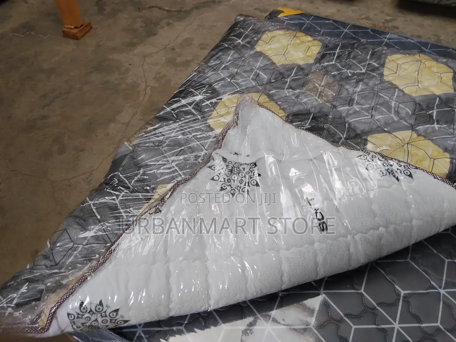 Serenity 4x6 Mattress Topper for Smooth Sleeping