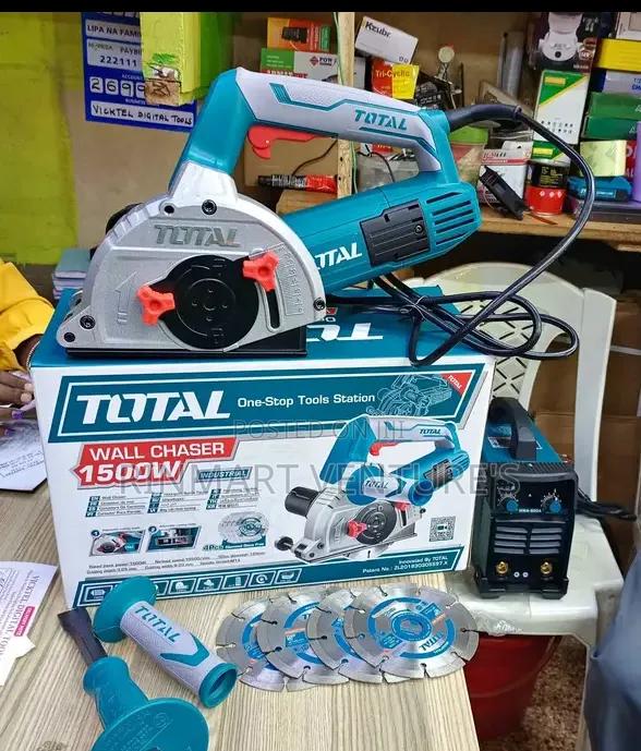 Certified Total Wall Chaser 1500w