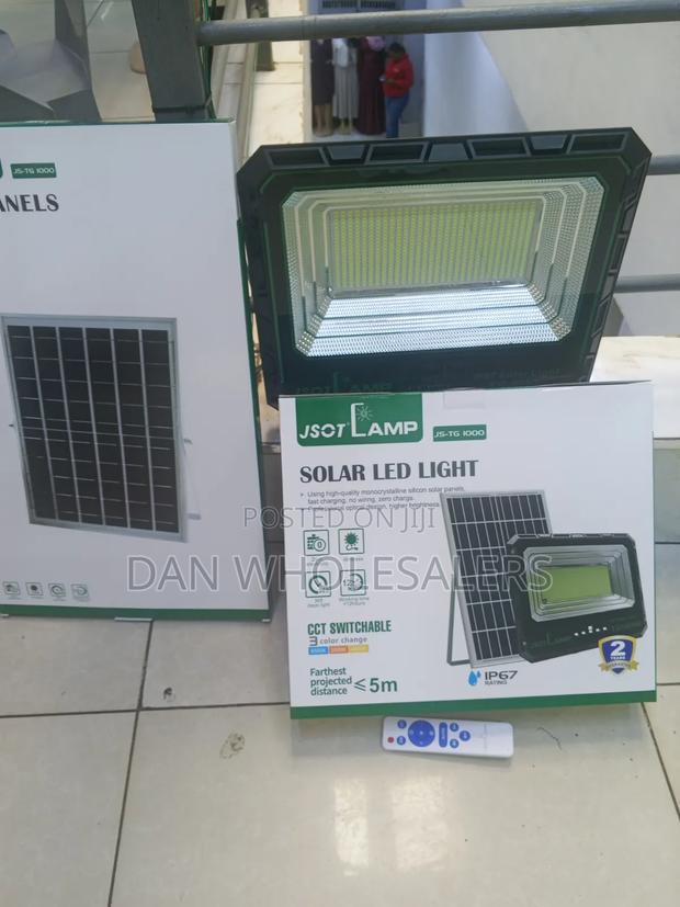 Jsot 1000watts Floodlight With Monocrystaline Solar Panel