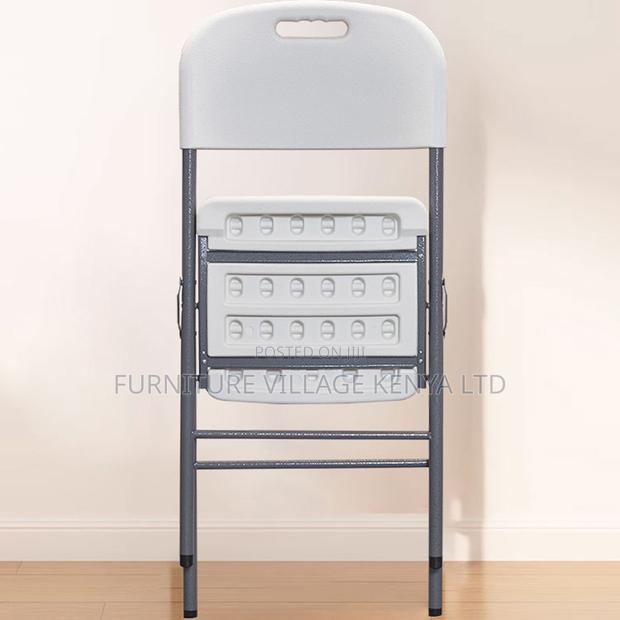 Foldable Armless Student Plastic Chair - thumbnail 2