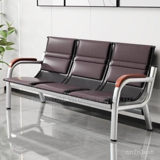 Modern 5-Seater Executive Office Visitor's Sofa Set - thumbnail 3