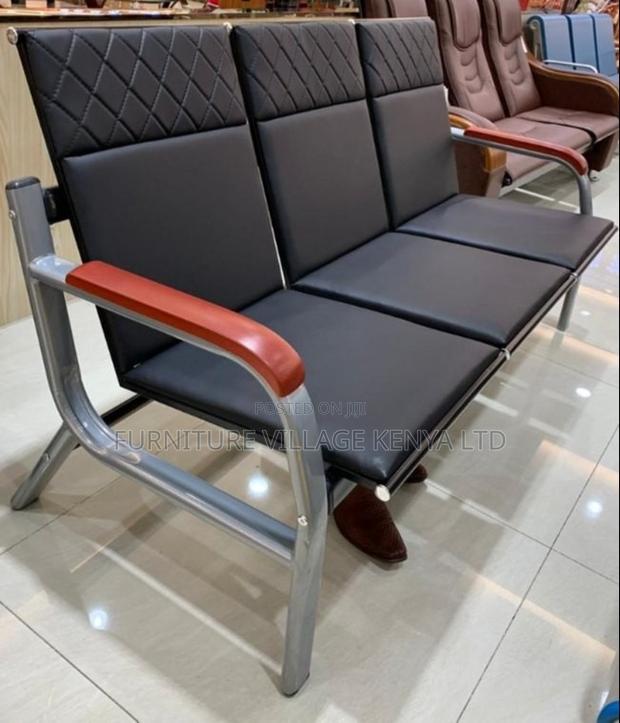 Modern 5-Seater Executive Office Visitor's Sofa Set - thumbnail 4