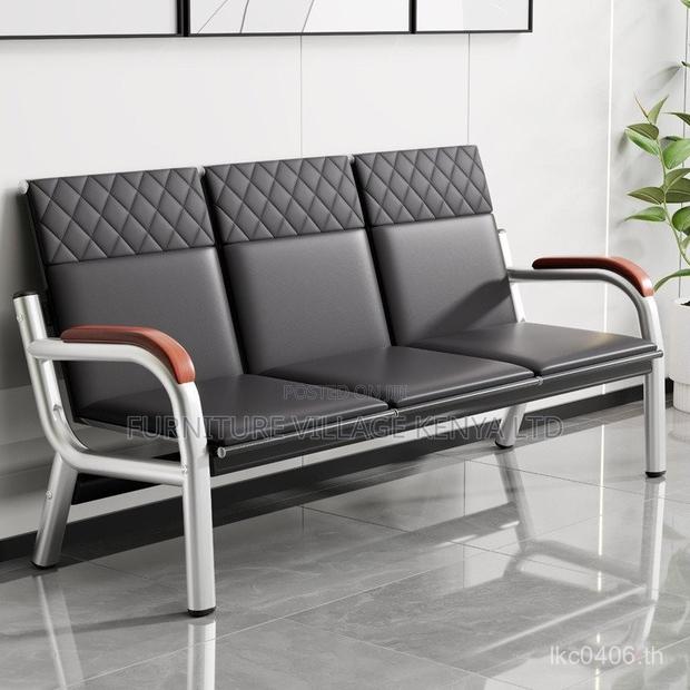 Modern 5-Seater Executive Office Visitor's Sofa Set - thumbnail 5