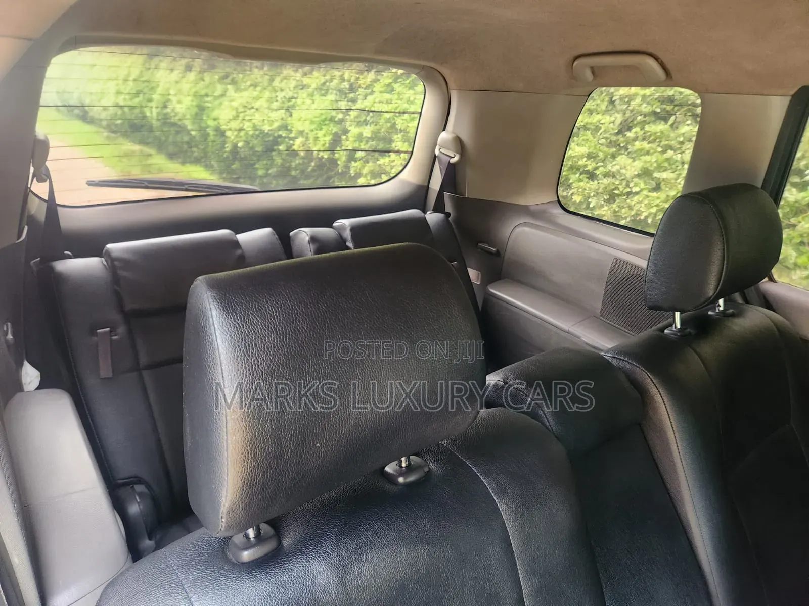Toyota ISIS 2006 White
