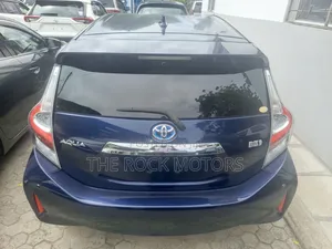 Toyota Aqua 2019 Blue