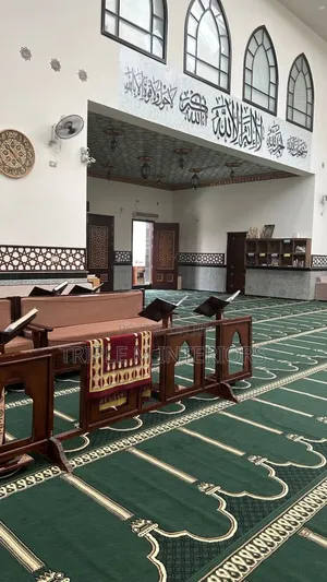 Timeless Masjid Carpet Elegance