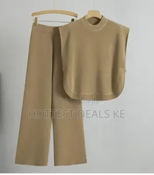 Knitted Two-Piece Set With a Short-Sleeved Top and Matching Trousers