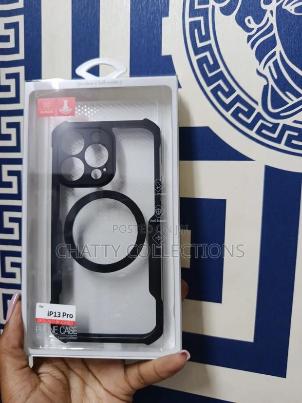 iPhone 13 Pro Clear Magsafe Phone Case / Phone Cover - thumbnail 3