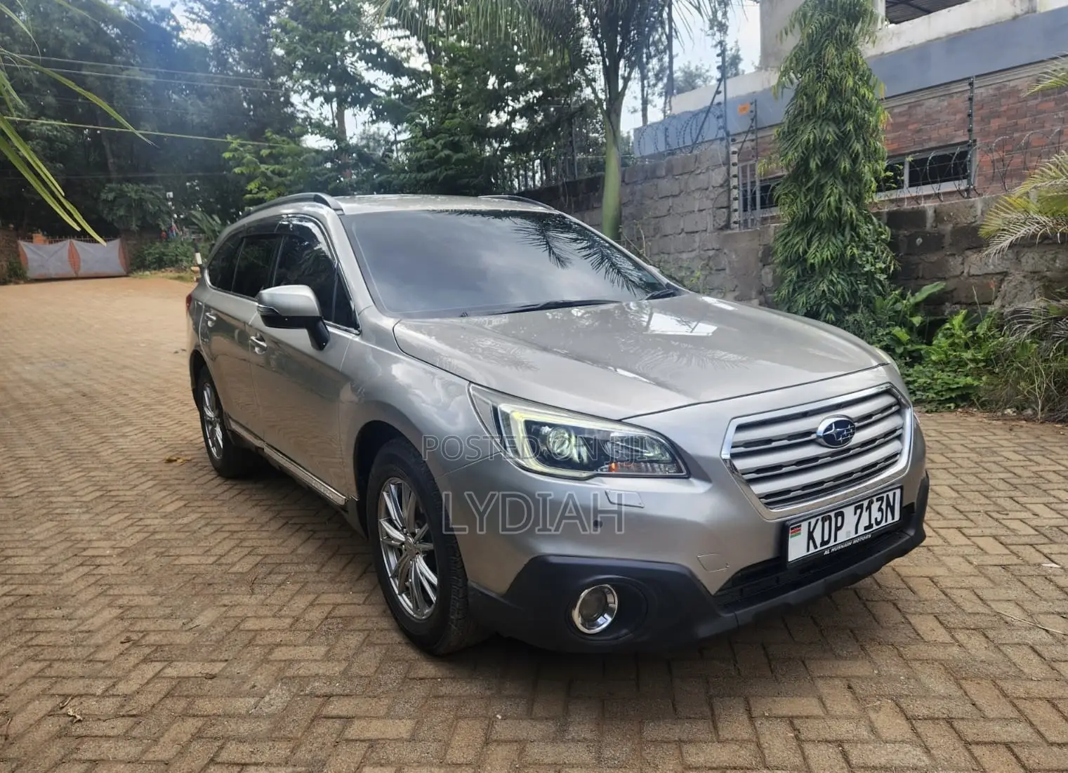 Subaru Outback 2016 Gold