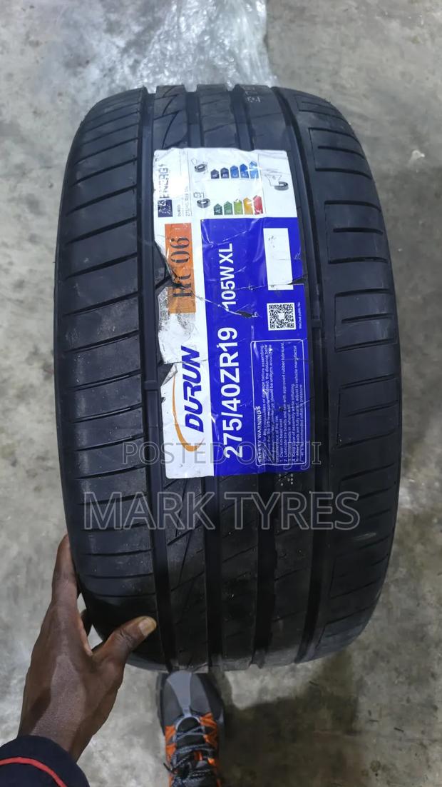 275/40r19 Durun