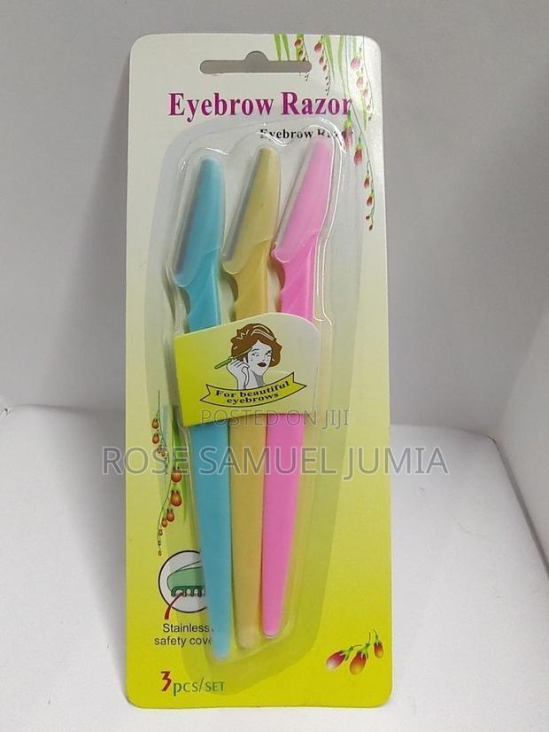 Eye Brow Razors - main view