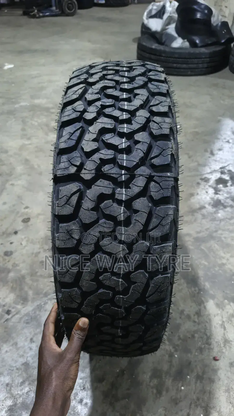 27×8.50r14 Everland