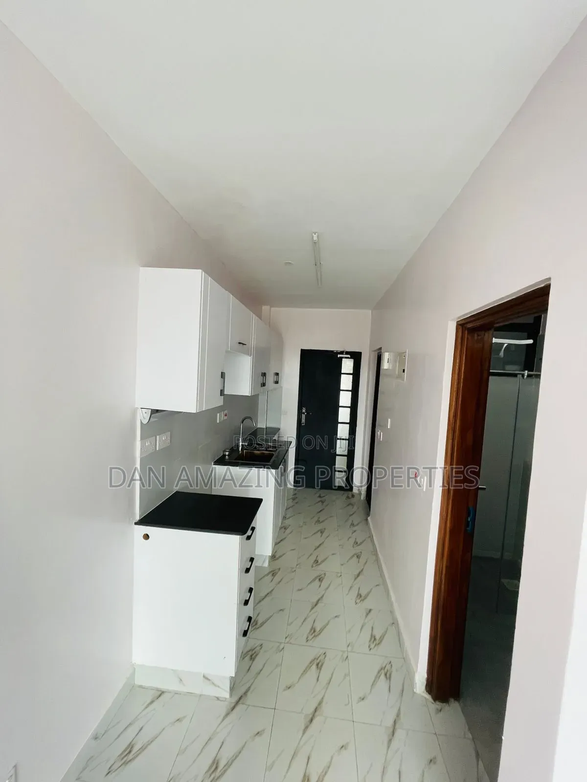 1bdrm Bedsitter in Ngong Rd, Racecourse for rent