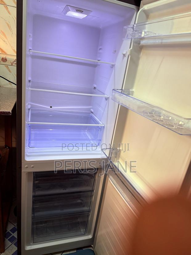 Refrigerator - thumbnail 2