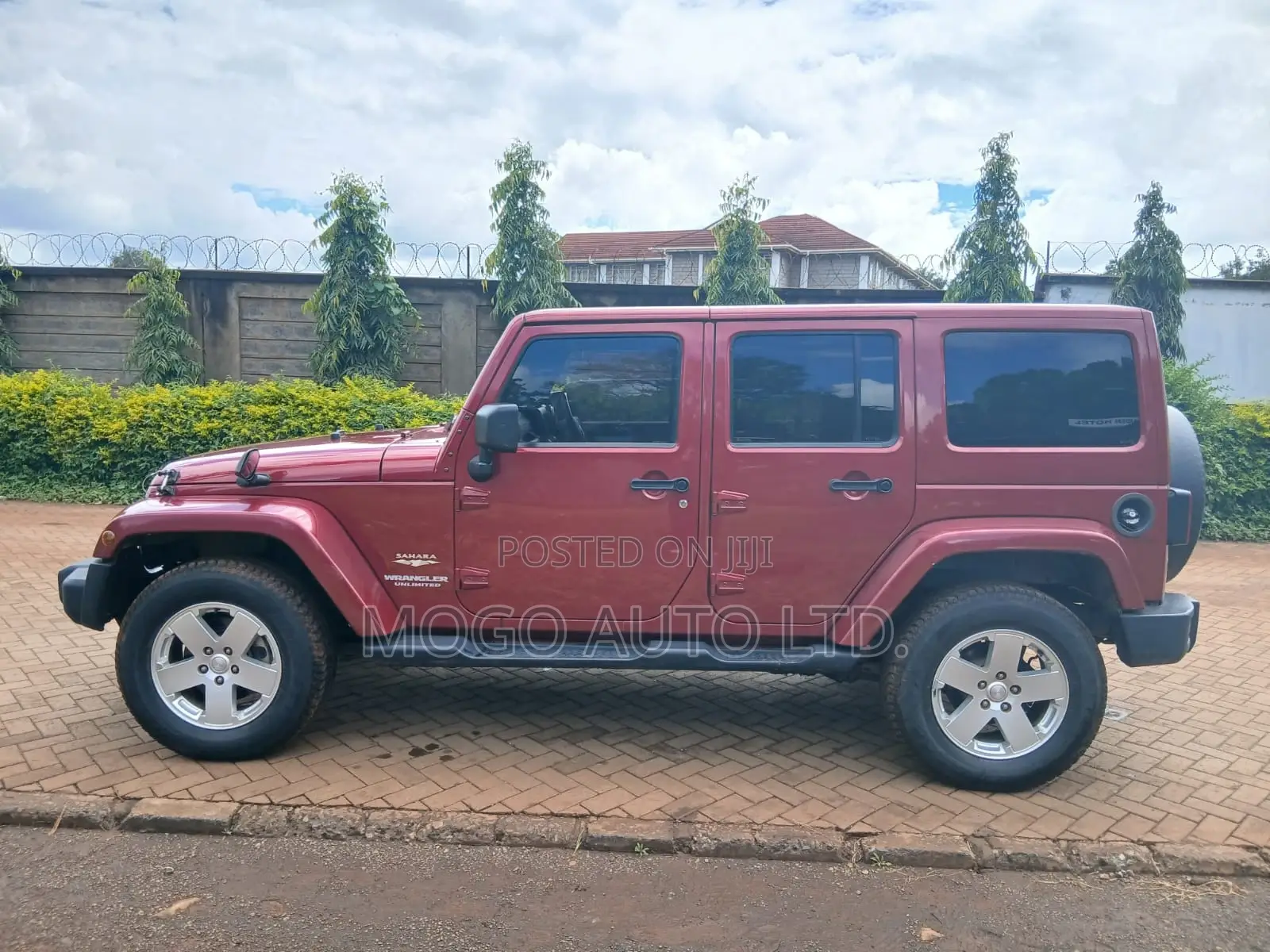 Jeep Wrangler 2012 Maroon