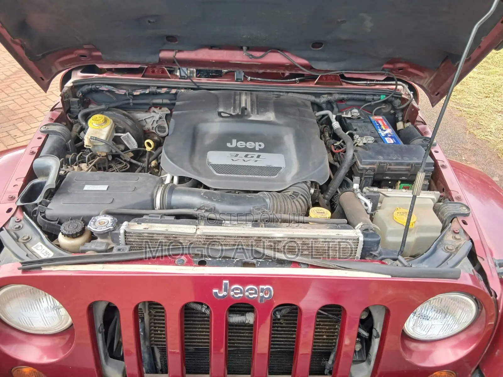 Jeep Wrangler 2012 Maroon